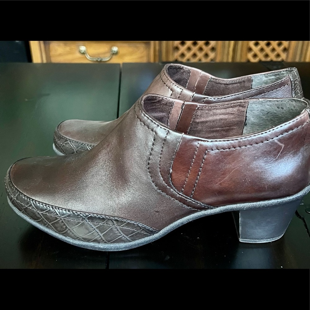 Michelle D chocolate ankle boots